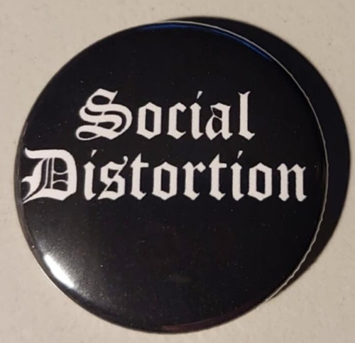 Social distortion button - 1x,